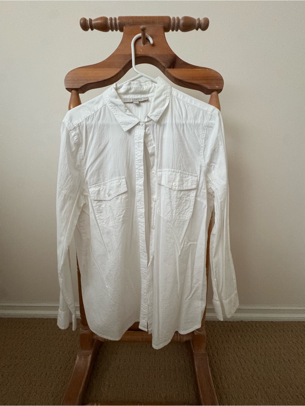 Ann Taylor LOFT White Long Sleeve Button-Up Shirt with Chest Pockets XL Cotton